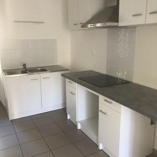  SOLIMMO : Appartement | ALLEGRE-LES-FUMADES (30500) | 91 m2 | 800 € 