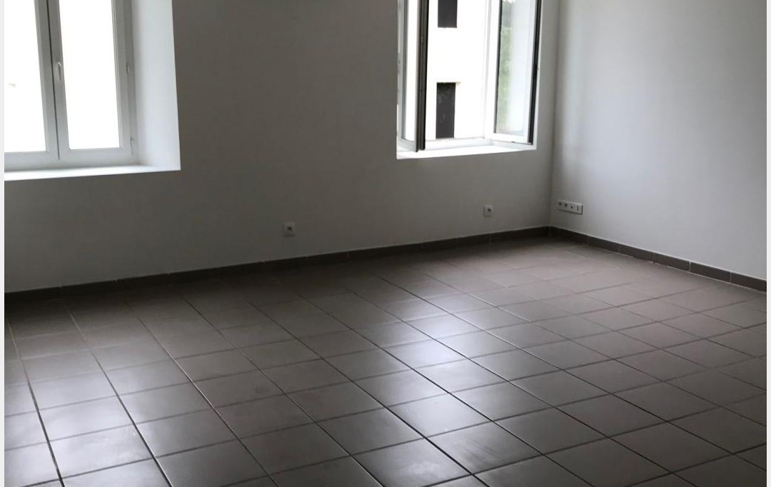 SOLIMMO : Apartment | ALLEGRE-LES-FUMADES (30500) | 70 m2 | 585 € 