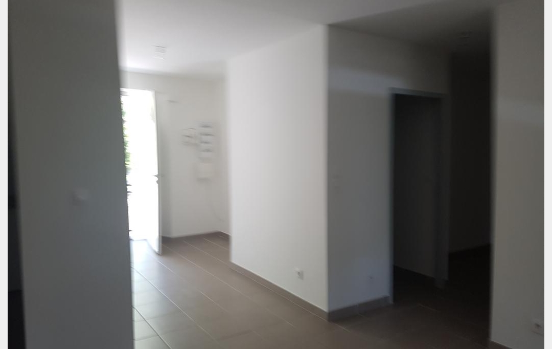 SOLIMMO : Appartement | ALLEGRE-LES-FUMADES (30500) | 91 m2 | 800 € 
