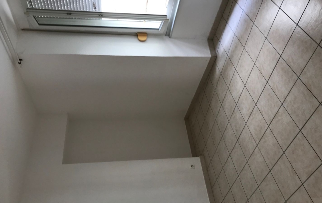SOLIMMO : Appartement | SAINT-AMBROIX (30500) | 47 m2 | 420 € 