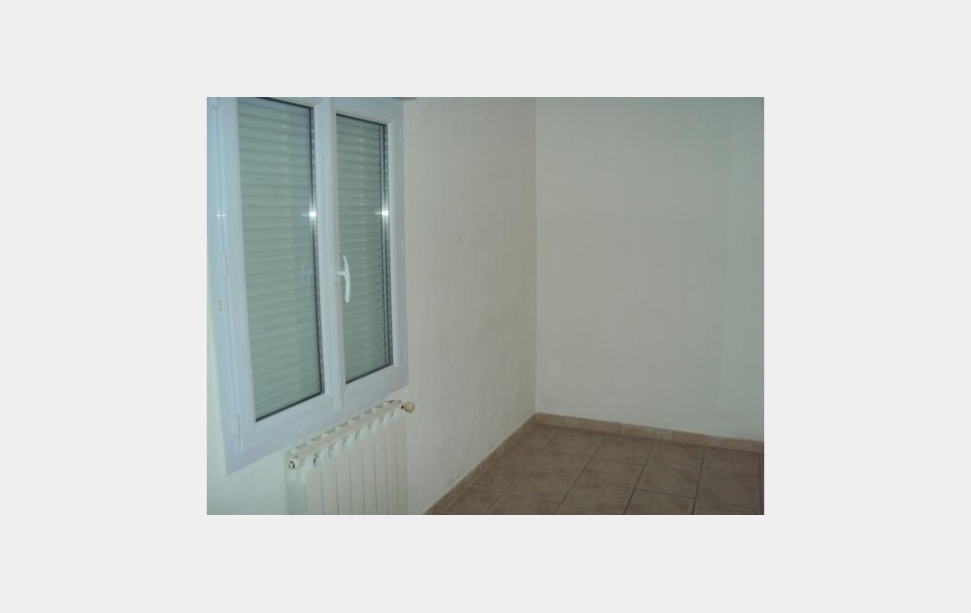 SOLIMMO : Immeuble | MOLIERES-SUR-CEZE (30410) | 335 m2 | 149 000 € 