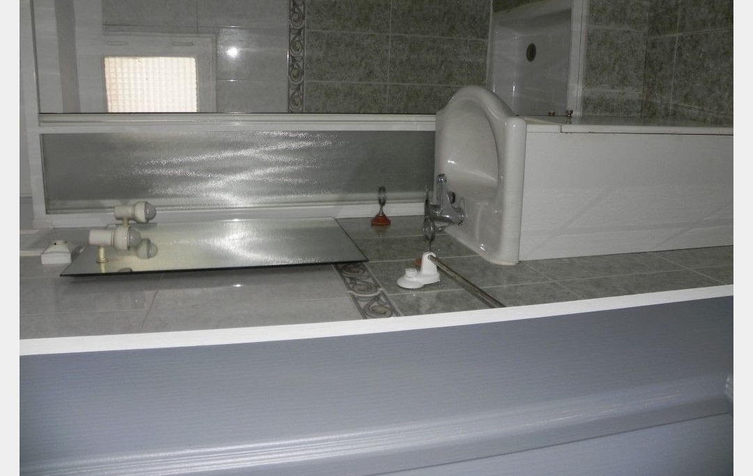 SOLIMMO : Immeuble | ALES (30100) | 600 m2 | 636 000 € 