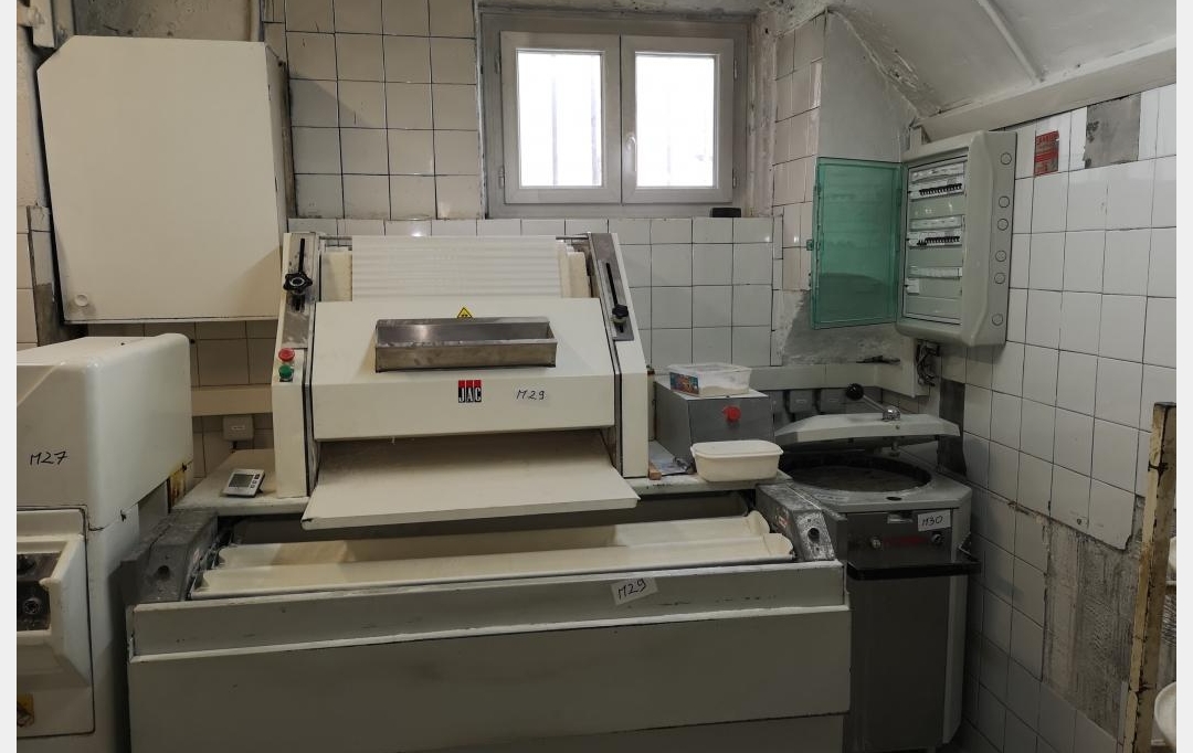 SOLIMMO : Office | SAINT-AMBROIX (30500) | 200 m2 | 27 500 € 