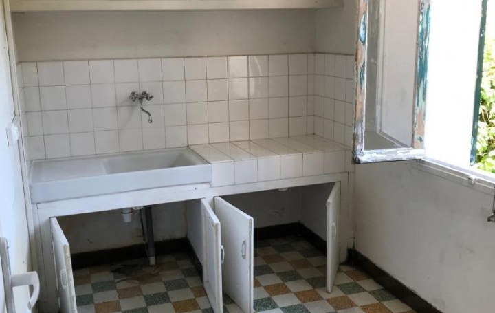 SOLIMMO : Office | SAINT-FLORENT-SUR-AUZONNET (30960) | 50 m2 | 700 € 