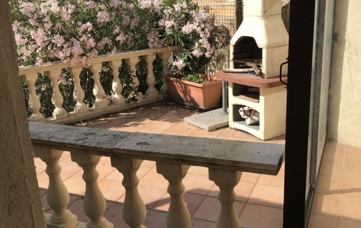Maison de village ROUSSON 135 m2 182 000 € Maison de village ROUSSON 135 m2 182 000 €