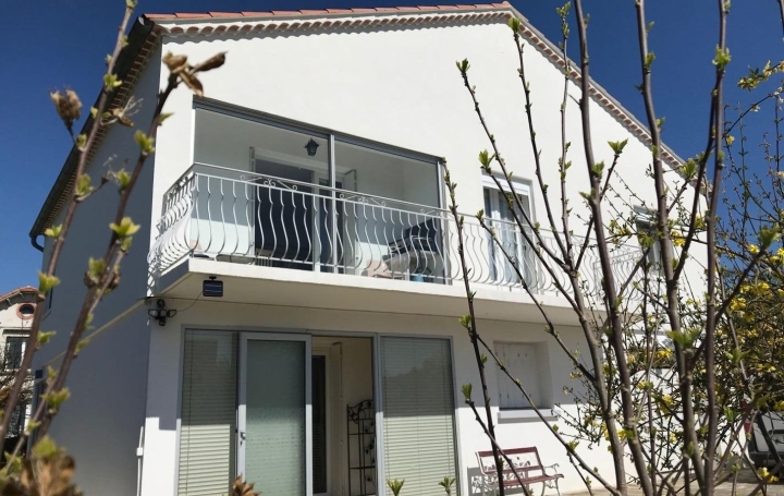 Maison SAINT-JULIEN-LES-ROSIERS 105 m2 263 000 € Maison SAINT-JULIEN-LES-ROSIERS 105 m2 263 000 €